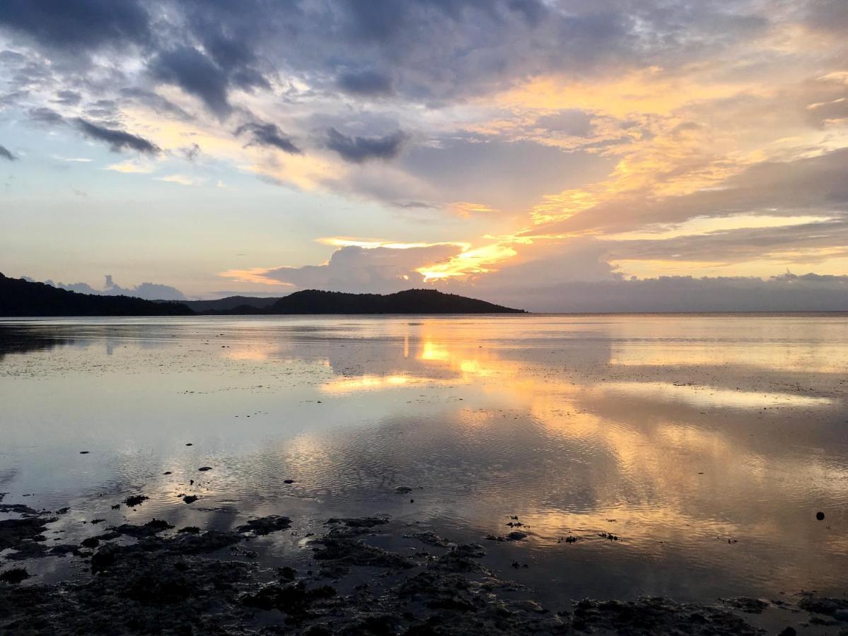 The Papalagi Resort Gili Gede Kültér fotó